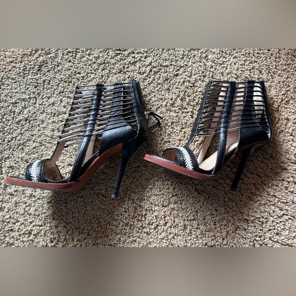 LAMB Gorgeous Black Leather Fun Cutout Heeled back Zipper Ivory Black - Picture 8 of 13